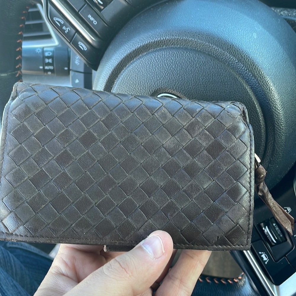 Bottega Veneta wallet with zipper. Used but still has plenty of life